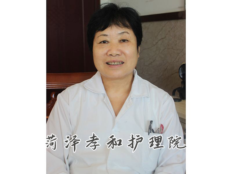 护士长郭月琴
